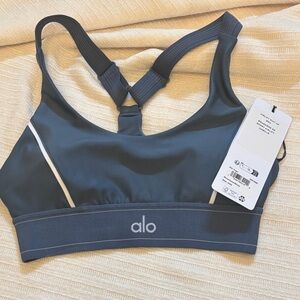 ALO Yoga Women's Dark Gray Sports Bra